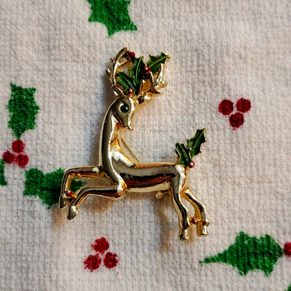 Vintage Reindeer Pin
